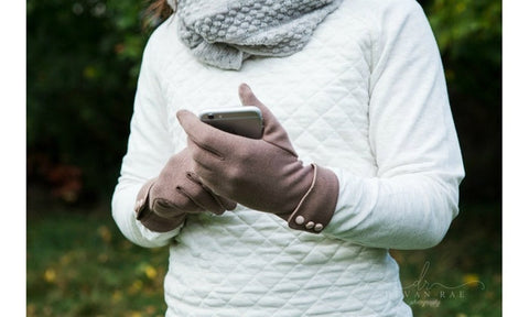 Women's Touchscreen-Compatible Fleece Gloves Women's Touchscreen-Compatible Fleece Gloves